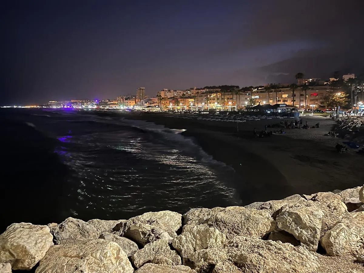 Apartamento 1ª Linea Playa Garaje Piscinas Terraza Torremolinos