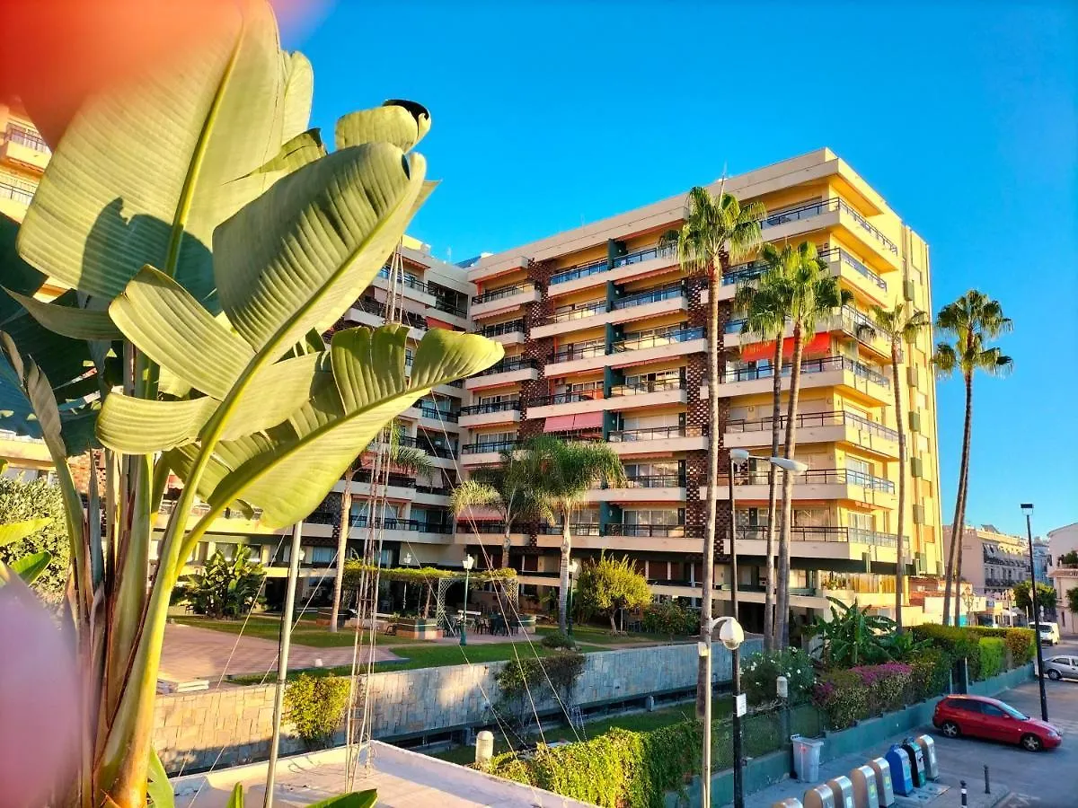 Apartamento 1ª Linea Playa Garaje Piscinas Terraza Torremolinos España
